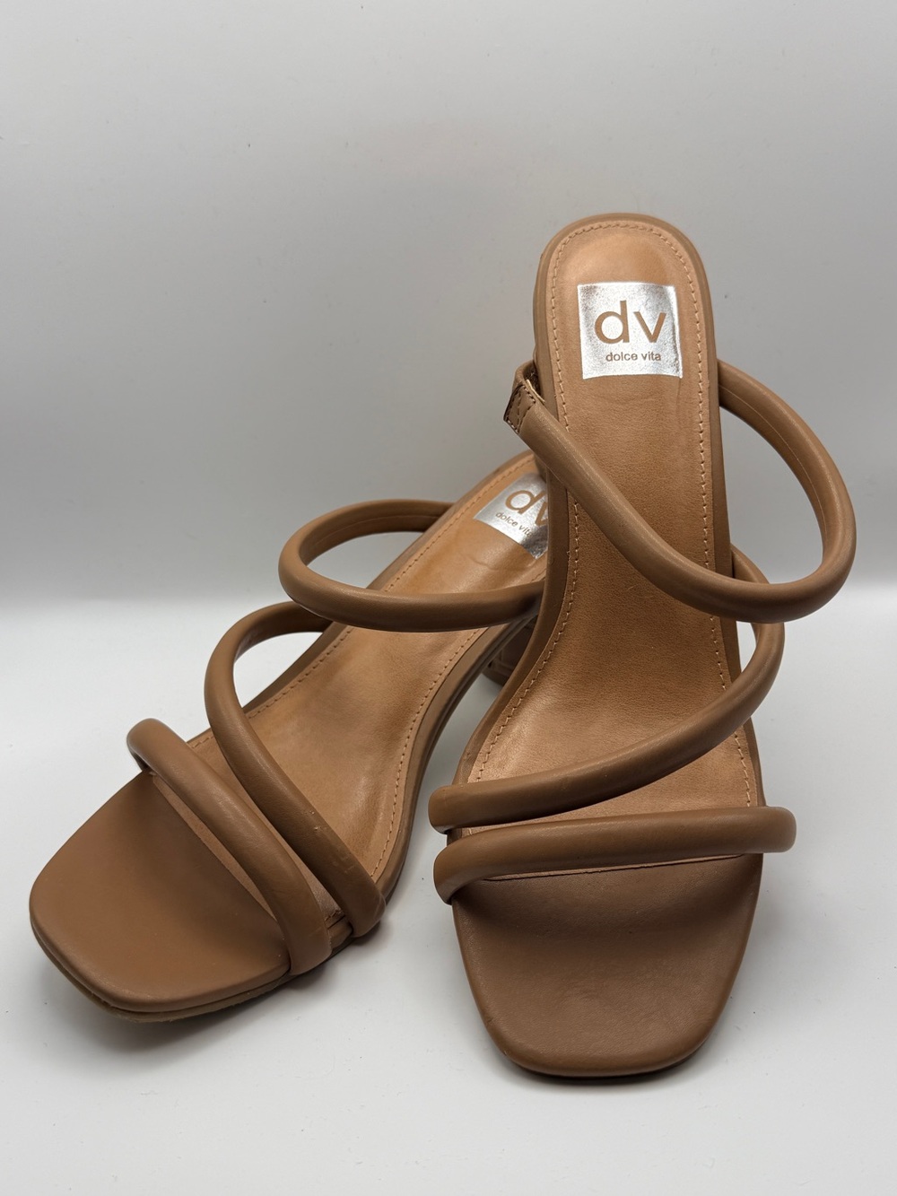 DV by Dolce Vita Minnee Cognac Tubular Strap Block Heel Sandals Size 8.5